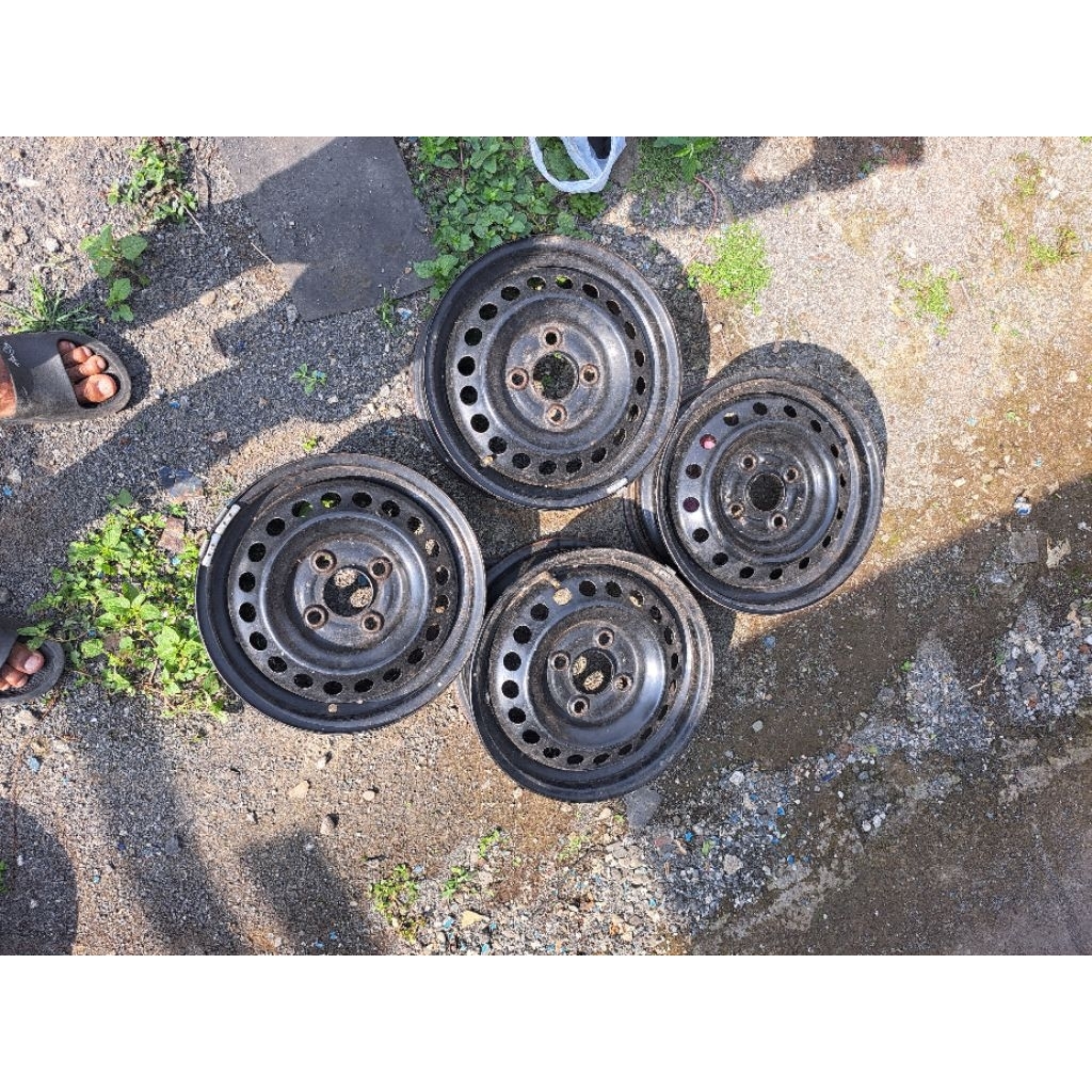 velg kaleng pcd 100 r13