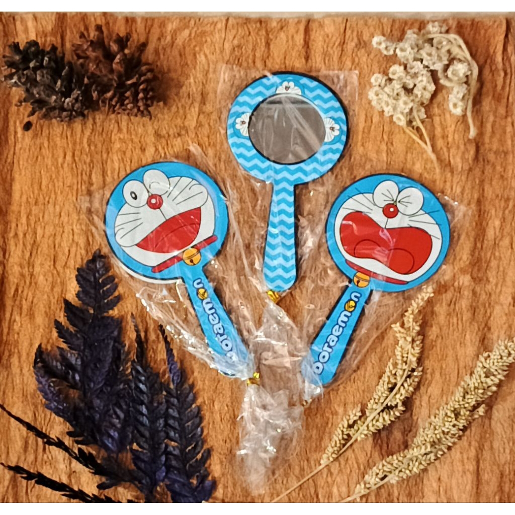 Isi 50pcs Souvenir Pernikahan Cermin/Kaca Gagang Karakter Doraemon