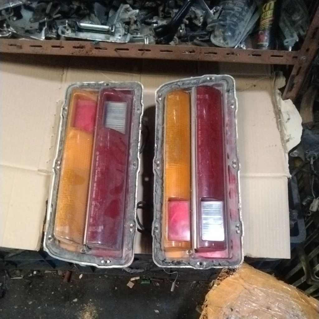 STOP LAMP LAMPU BELAKANG TOYOTA CORONA RT 100 COPOTAN