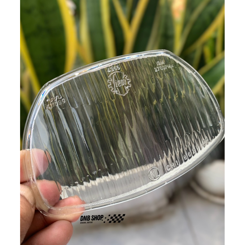 Mika Headlamp / Mika lampu depan Vespa Super Sprint