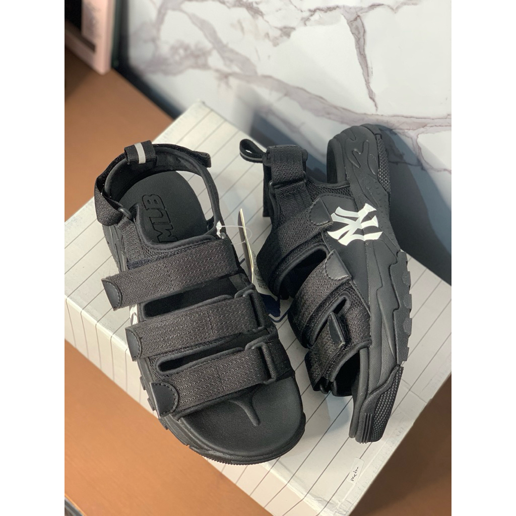 Ready MLB chunky sandal triple sz 39/W8/25cm