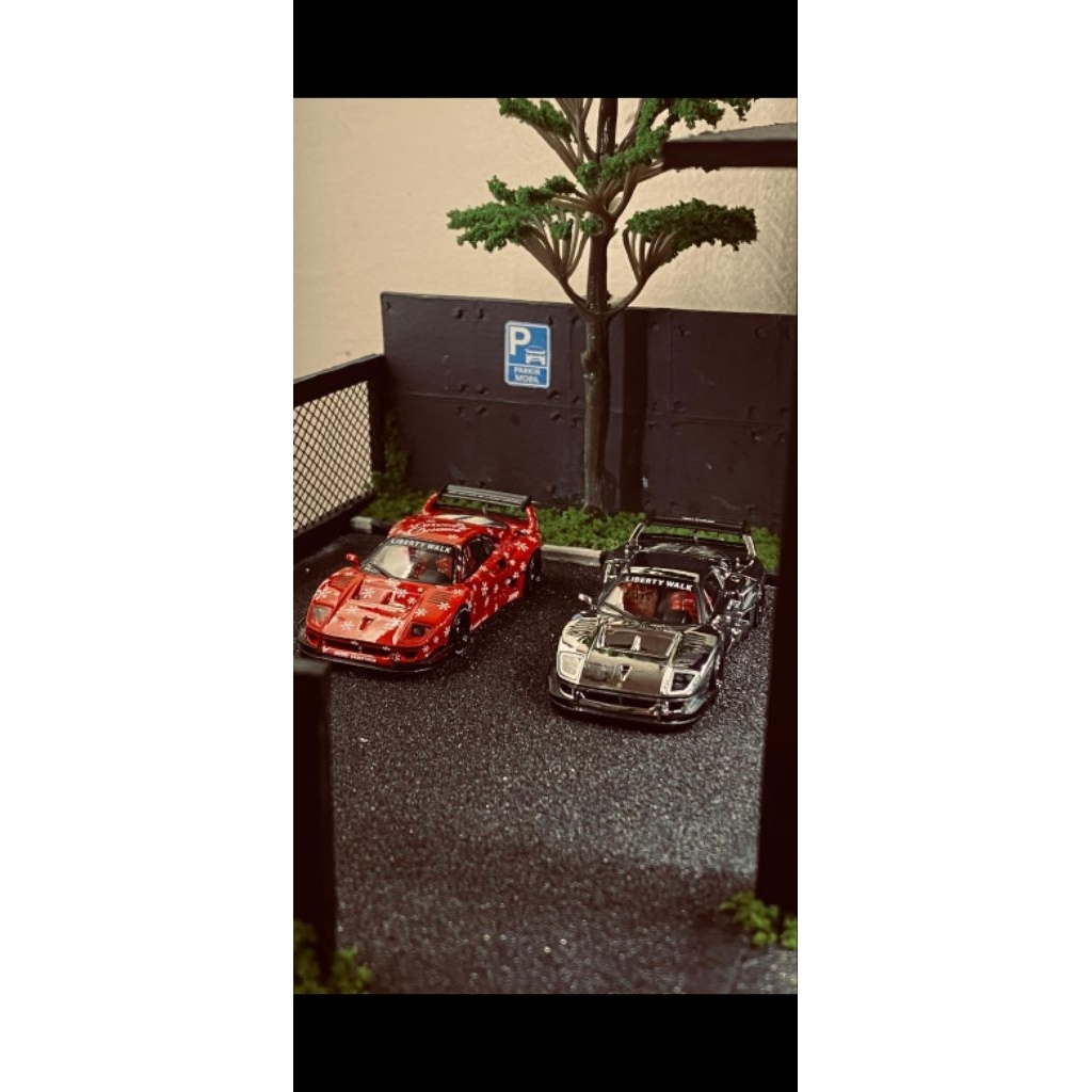 inno64 Ferrari f40 silver chrome and Christmas