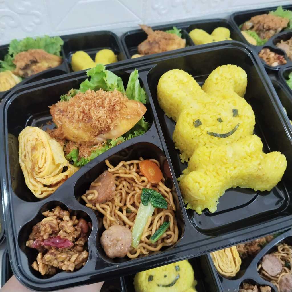 Jualn Bento/Bento anak/Nasi kuning/Nasi Bento/Catering Karawang/Ayam Goreng/Bento Karawang