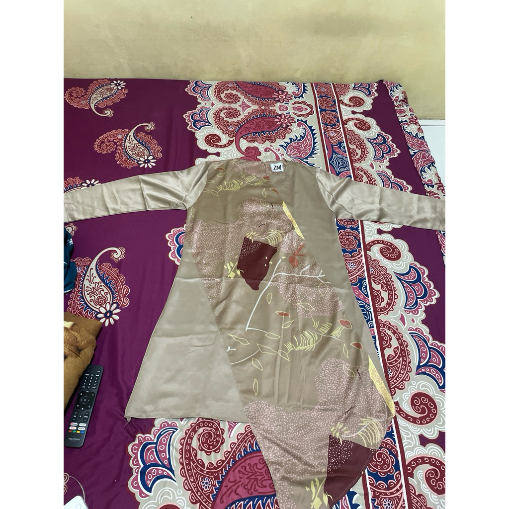 preloved atasan zaskia mecca