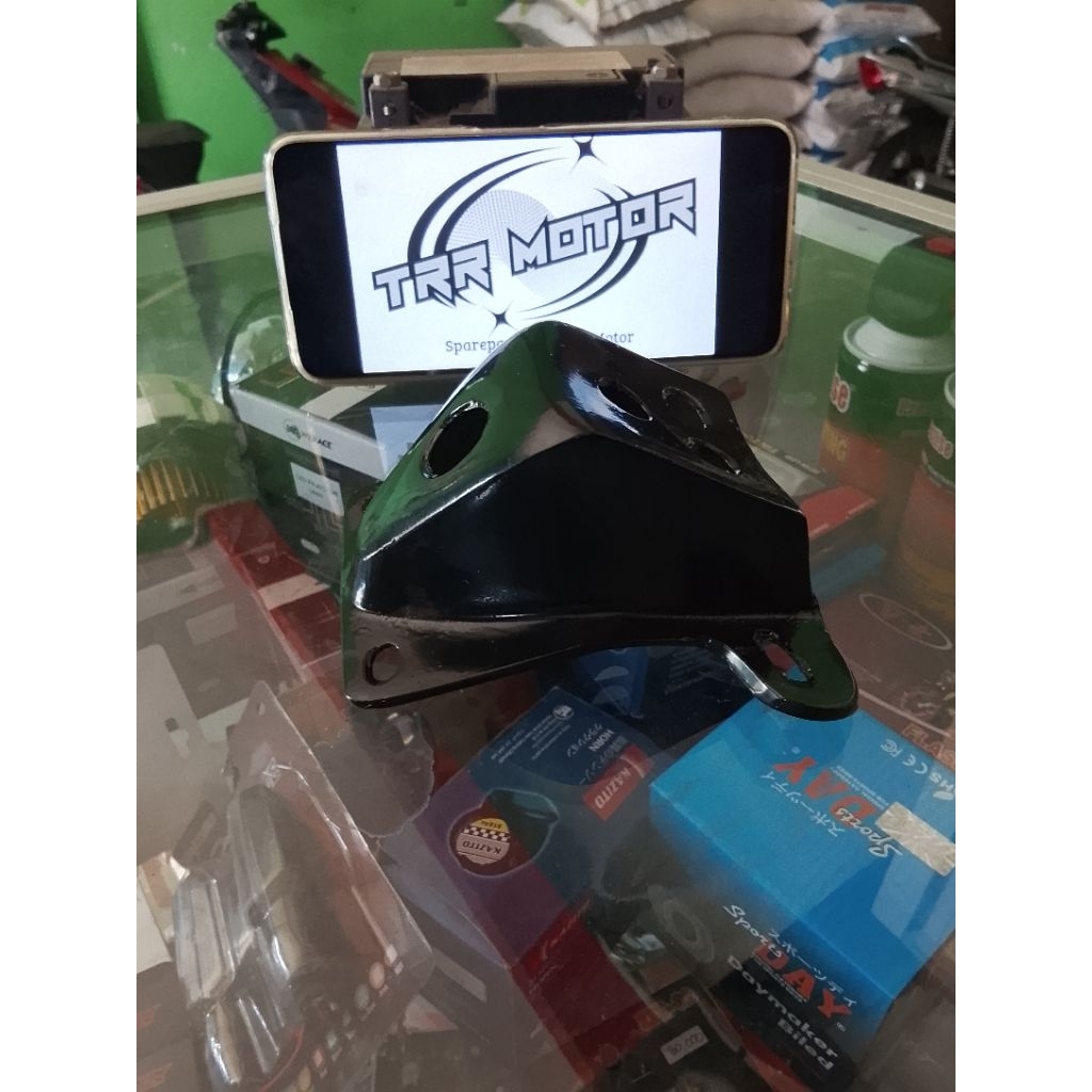 DUDUKAN LAMPU STOP BLK BELAKANG RXK RX KING MODEL ORI