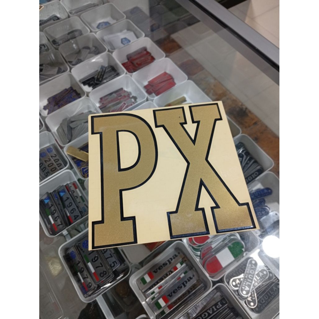 Stiker Vespa Cutting PX Gold