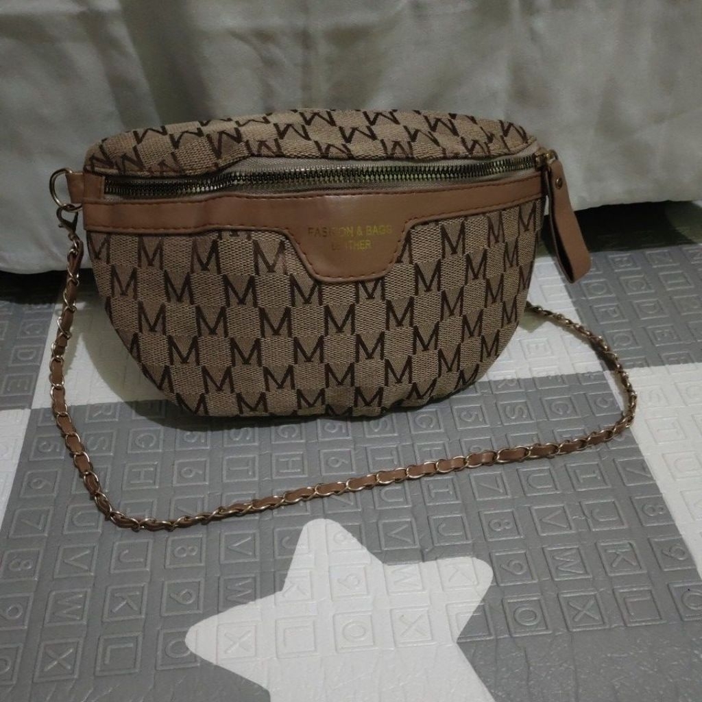 Tas sabit sling monogram cream PL