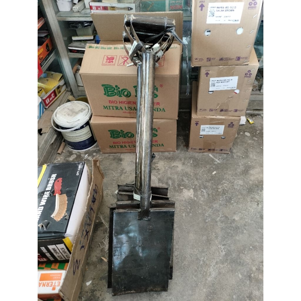 LEMPAK BESI TEBAL TAJAM BERKUALITAS