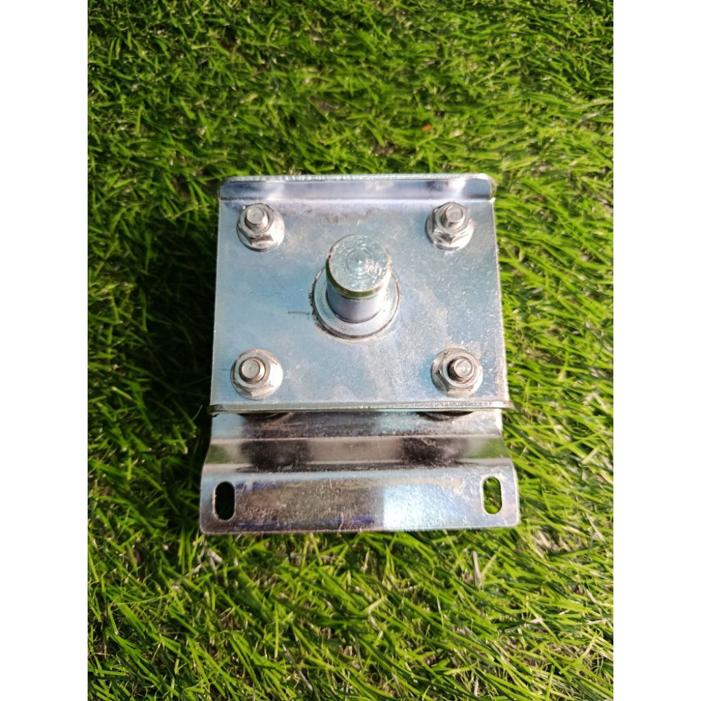 TAPAK KAKI MESIN POTONG RUMPUT 328 MODEL STHIL