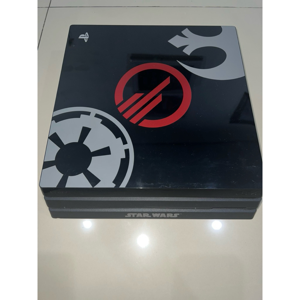 PS4 Pro Ori Limited Edition Starwars