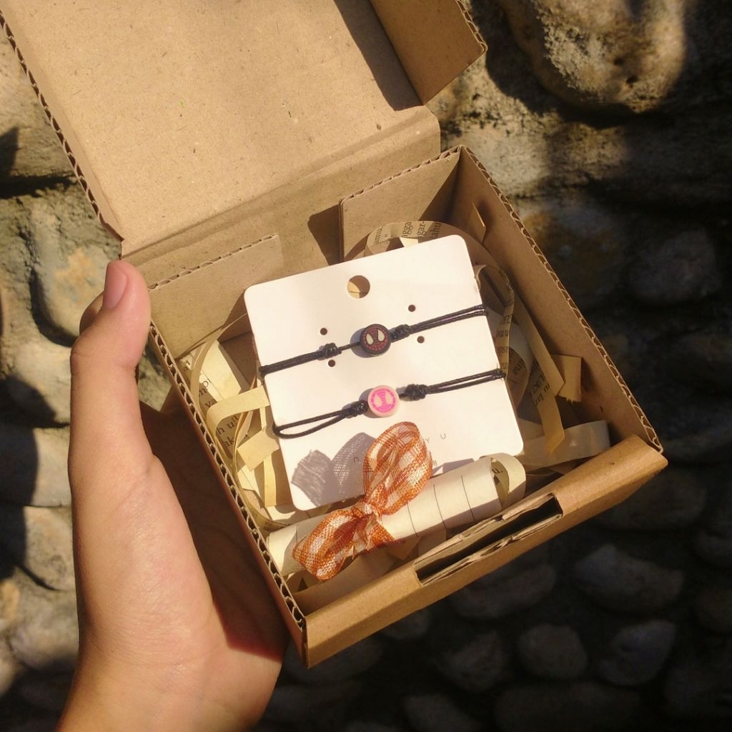GIFT YOU AND ME  (GELANG COUPLE SPIDERMAN) [Free box + surat] Hadiah Untuk Pacar | Hadiah Couple | G