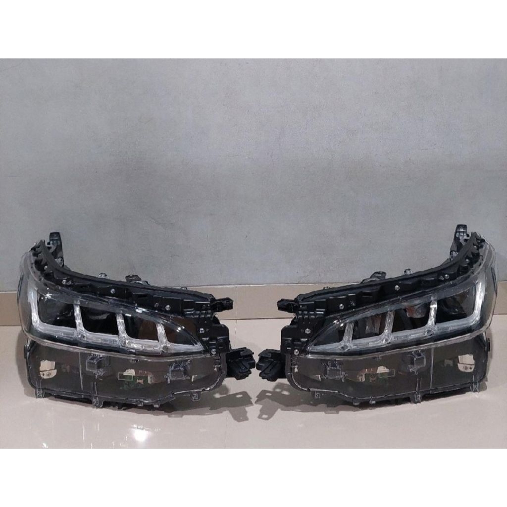 Lampu depan fortuner legender 2025 original
