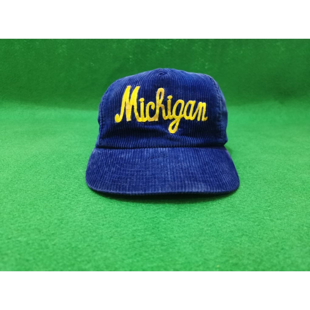 topi vintage corduroy michigan