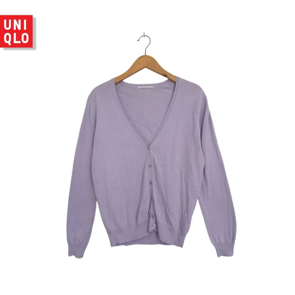 Cardigan Basic V-Neck Uniqlo Lilac (KODE : B109 - 18)
