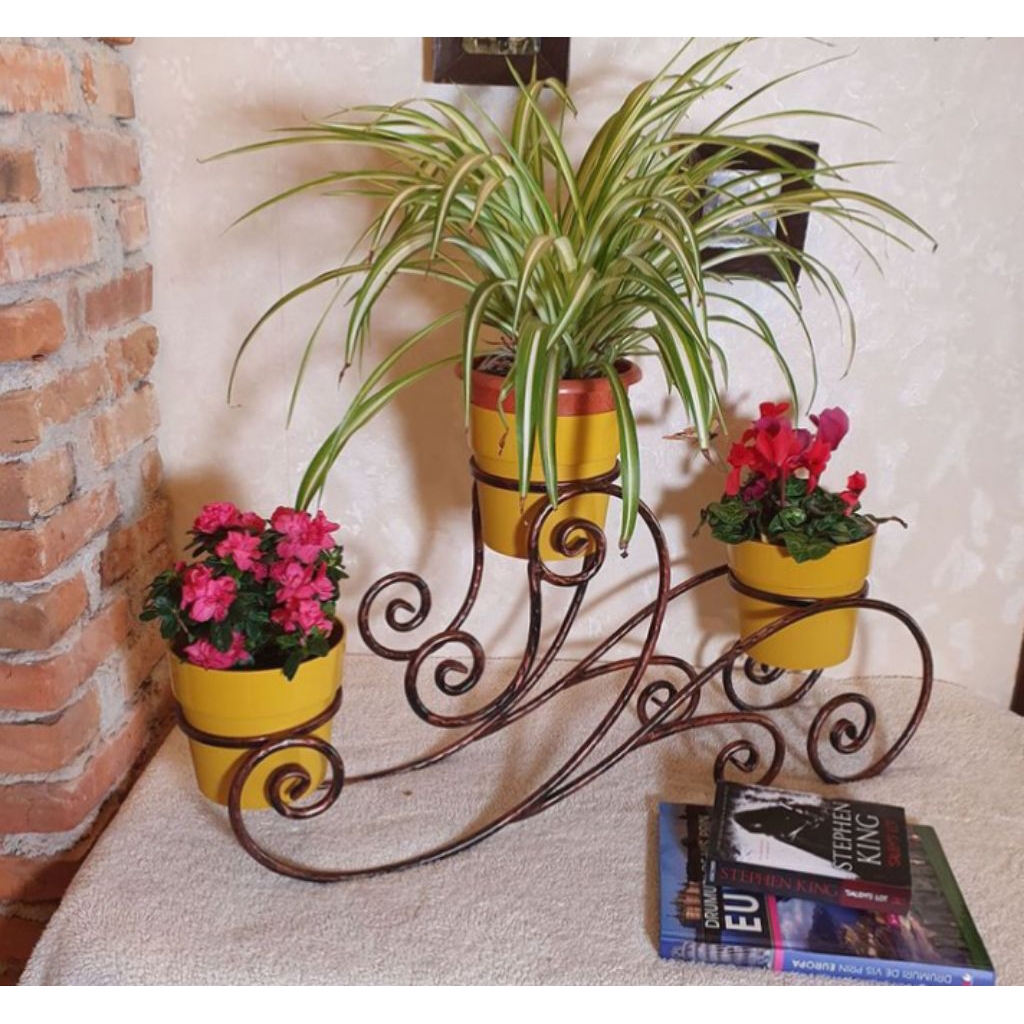 standing pot / rak pot / rak bunga /rak tanaman hias