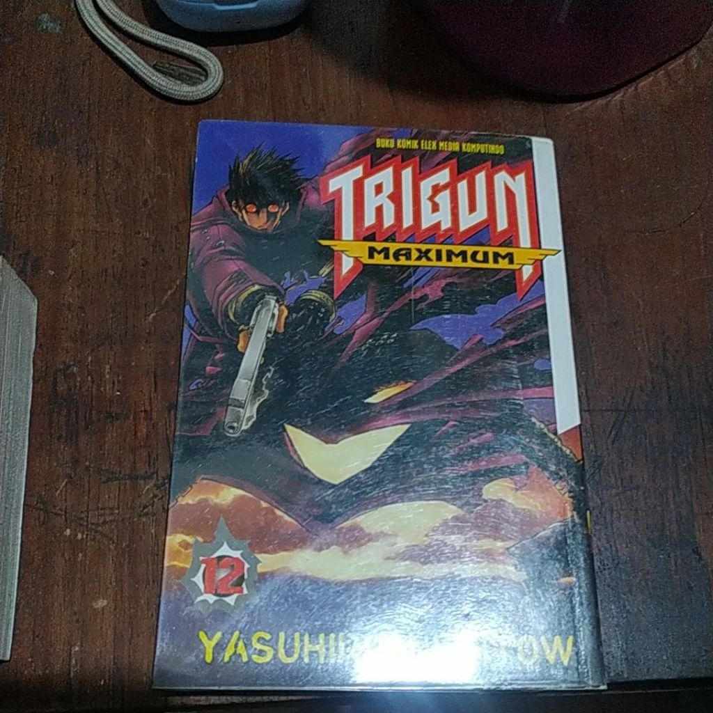 komik preloved trigun maximum 12