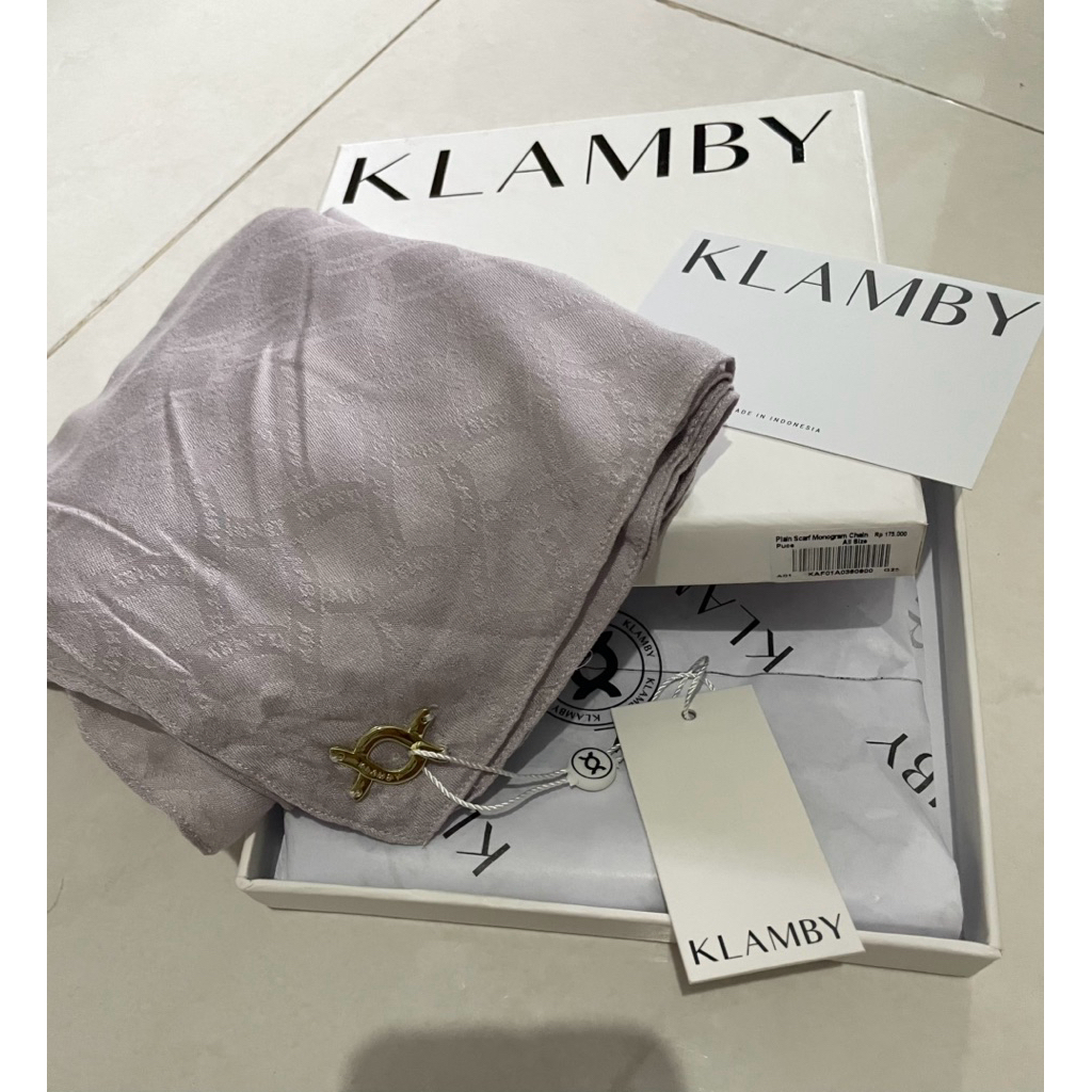 Klamby - Plain Scarf Monogram Chain (Puce)