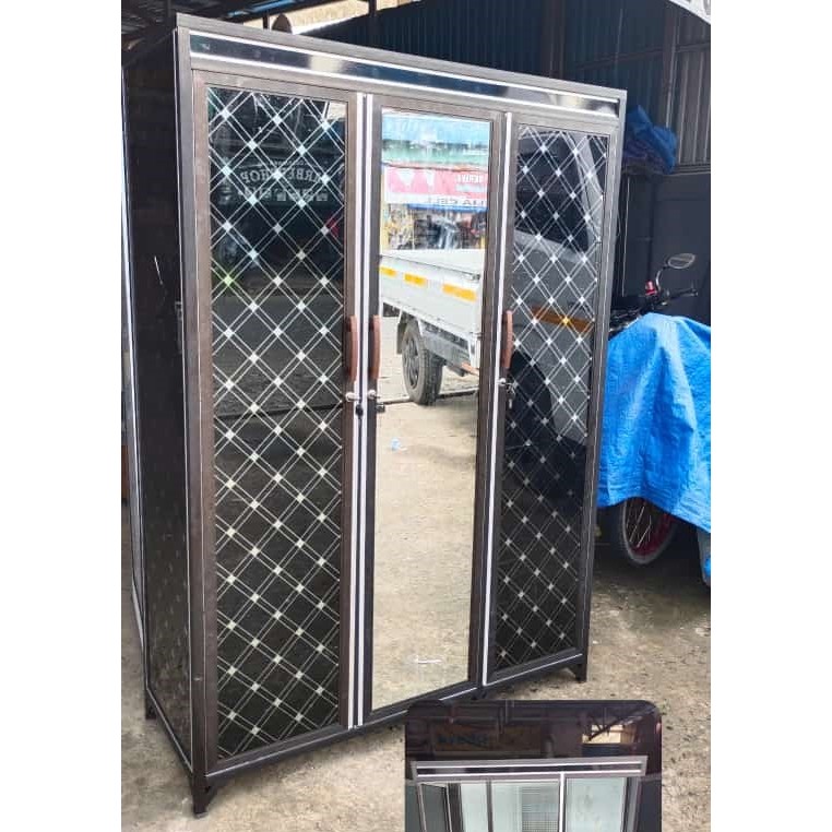 LEMARI BAJU KACA 3 PINTU BANJARMASIN