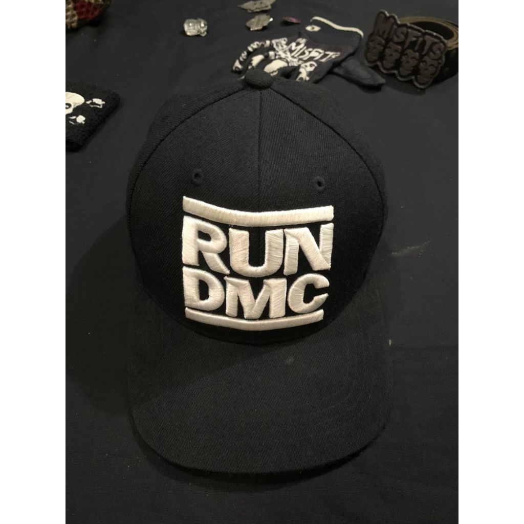 topi band second