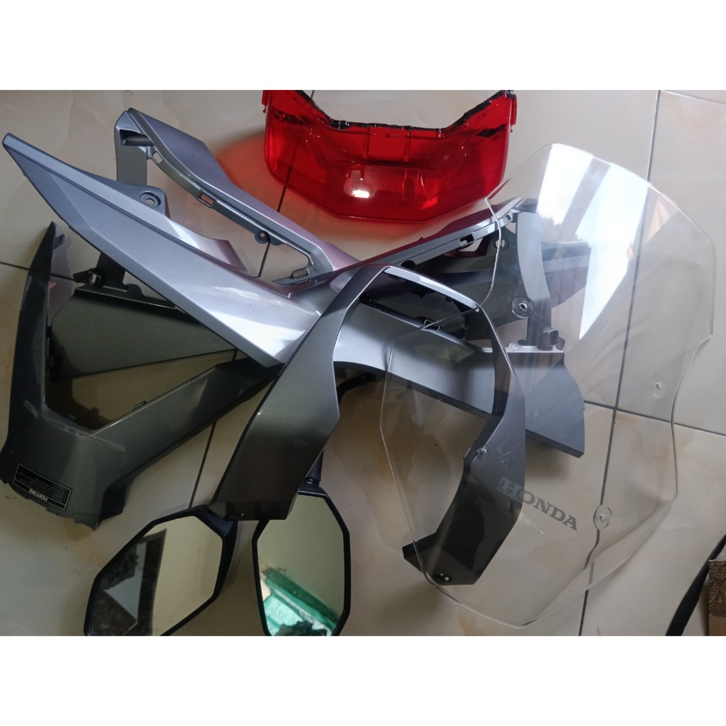 cover body assesoris motor honda adv150 tahun 2022 ori bawaan motor