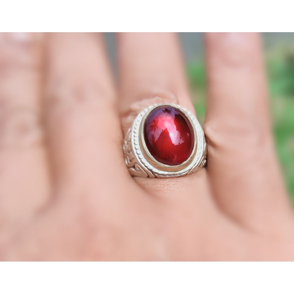 RED GARNET BLACK MAMBA