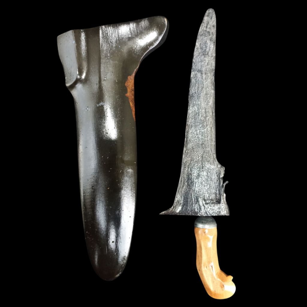 Keris Tindih Bethok Putut / Pandhito Semedi Yasan Ni Sombro Sepuh