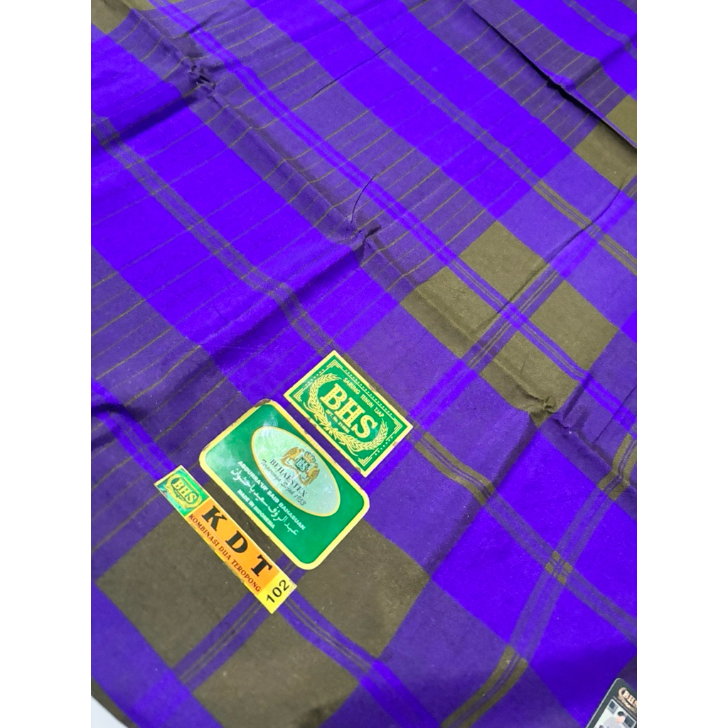 sarung bhs kdt gold full sutra OMB