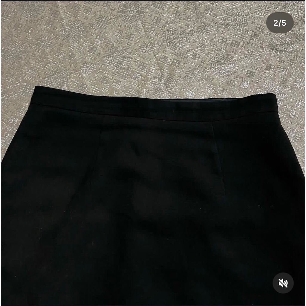 PRELOVED ROK ROK HITAM