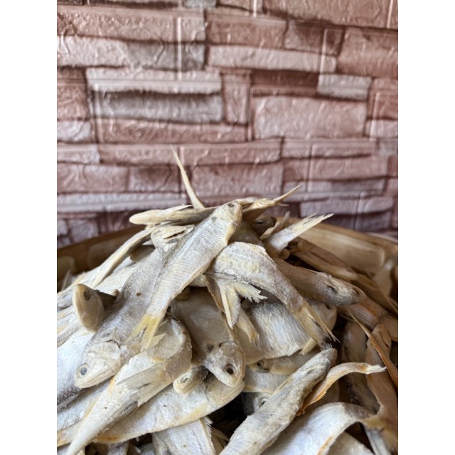IKAN ASIN BILIS ATAU IKAN ASIN TRASAK BULAT-KUALITAS PREMIUM