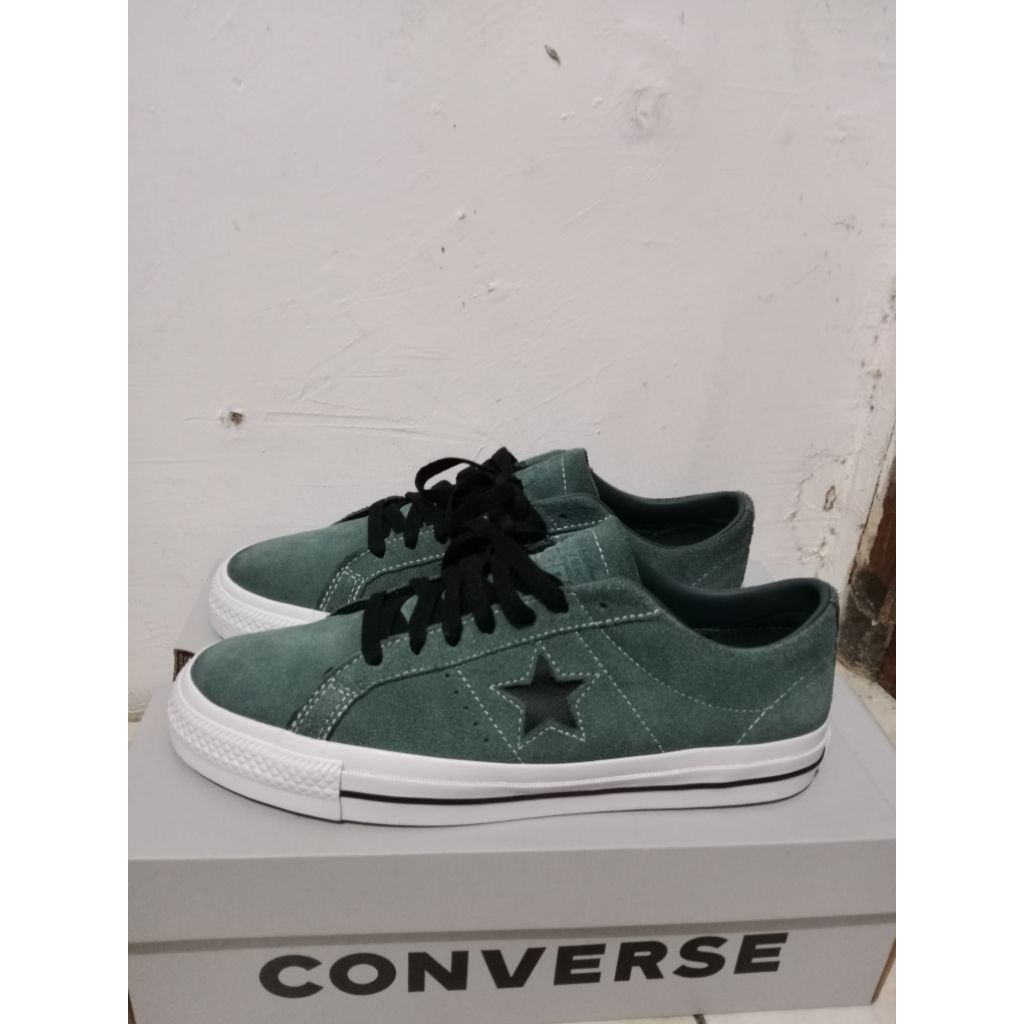 Converse one star pro