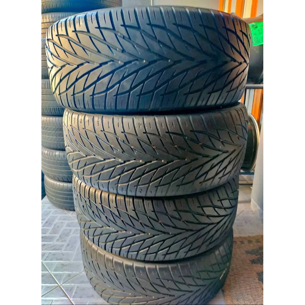 Ban tubless second merek Toyo Proxes ukuran 275/55 ring 17