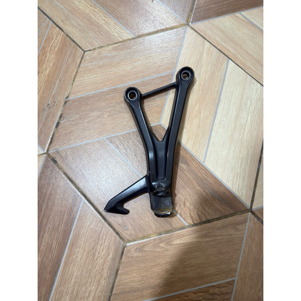 step belakang kanan zx25r old second