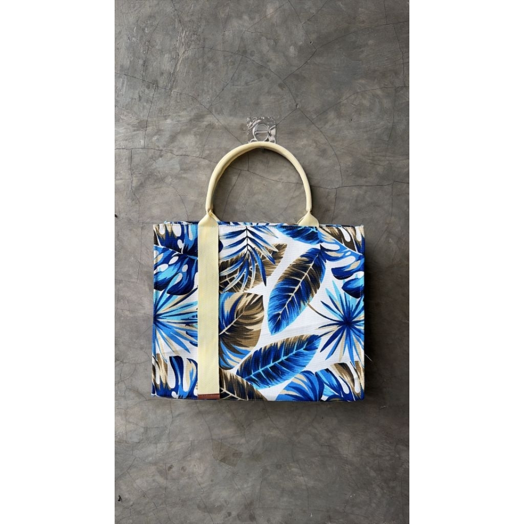TOTEBAG KANVAS MOTIF / TAS SOUVENIR / TAS BAHAN KANVAS / TAS SOUVENIR LUCU / TOTEBAG CUSTOM