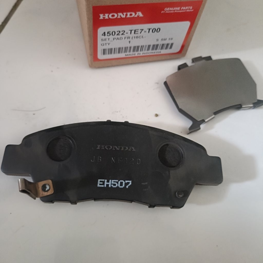 BRAKE PAD KAMPAS REM DEPAN MOBILIO 2014-2023.45022-TE7-T00