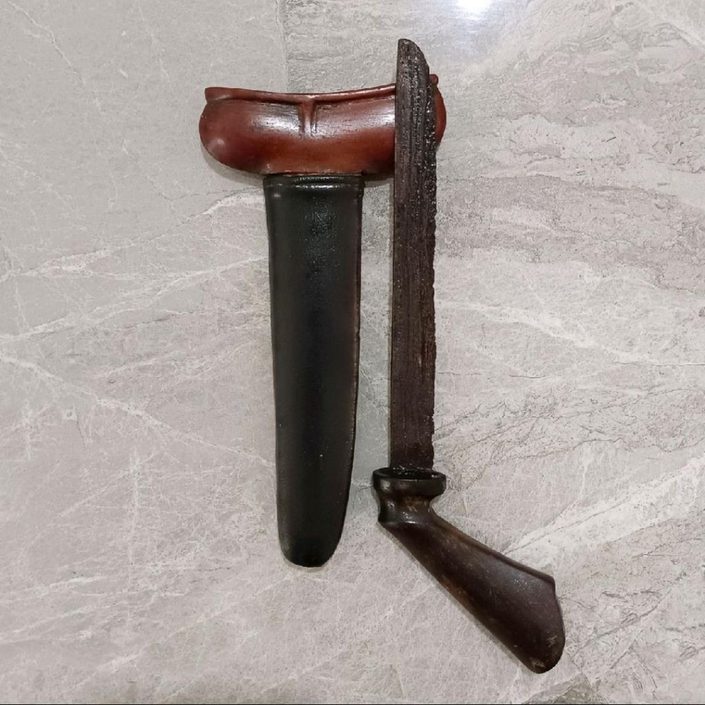 Pajangan Badik Sepuh 100% Original Peninggalan Leluhur Barang Lawas