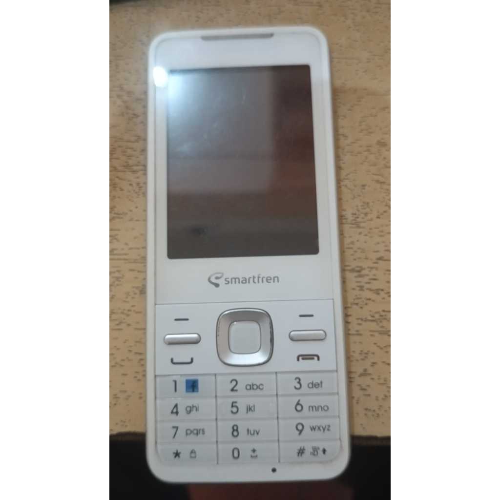 HP Jadul Smartfren E781A untuk Kolektor