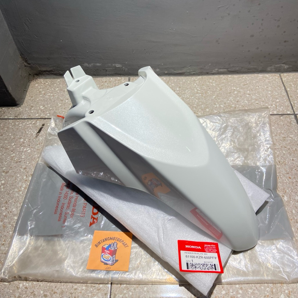 61100 KZR 600PFW SPAKBOR SLEBOR DEPAN HONDA VARIO 125 OLD LAMA PUTIH METALLIC ORIGINAL AHM