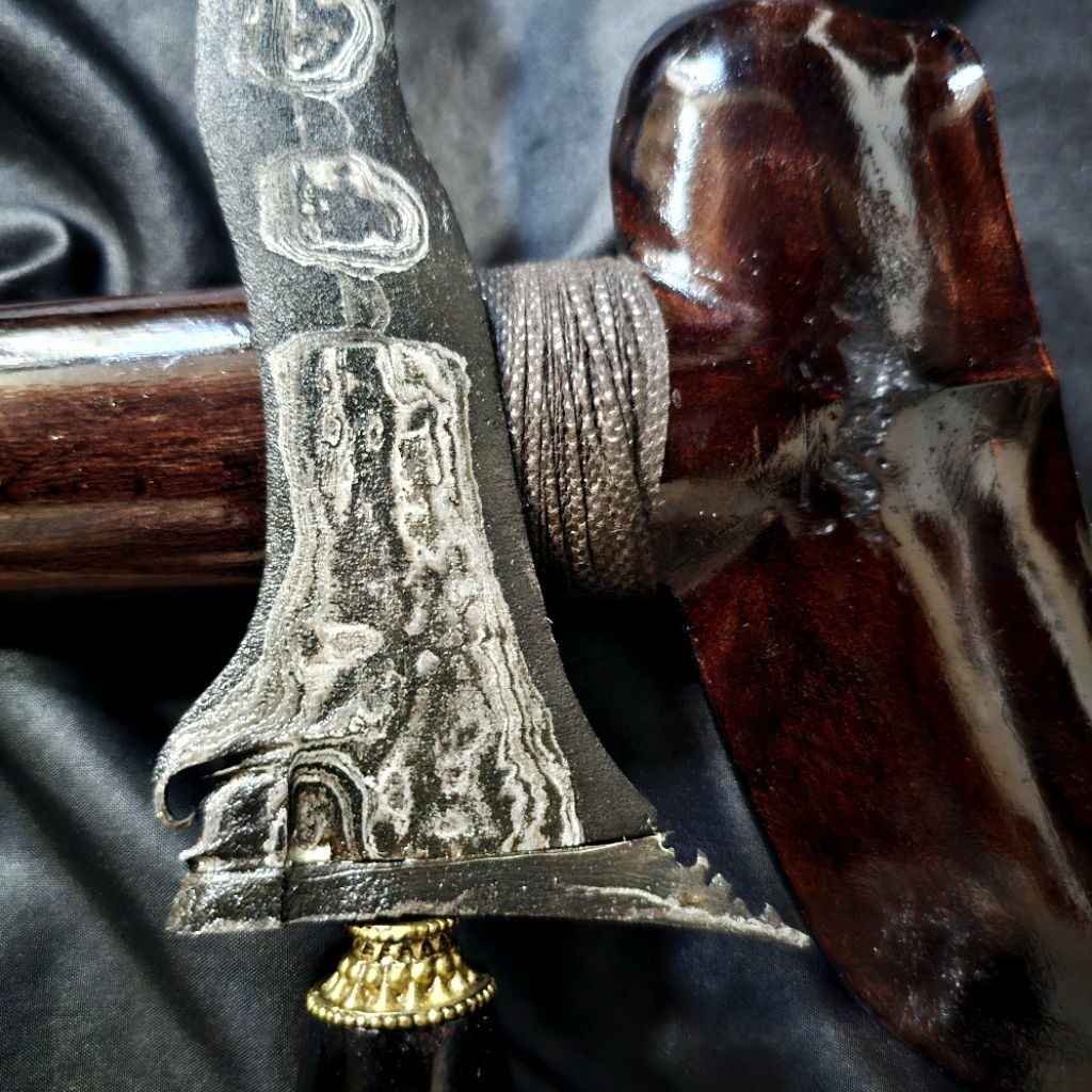 Keris Sempono luk 9 Pamor Melati