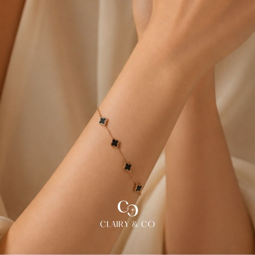 Carmen Gelang 5 Clover 18K Gold Plated Clairy and Co Titanium Anti Karat Van Cleef Arpels