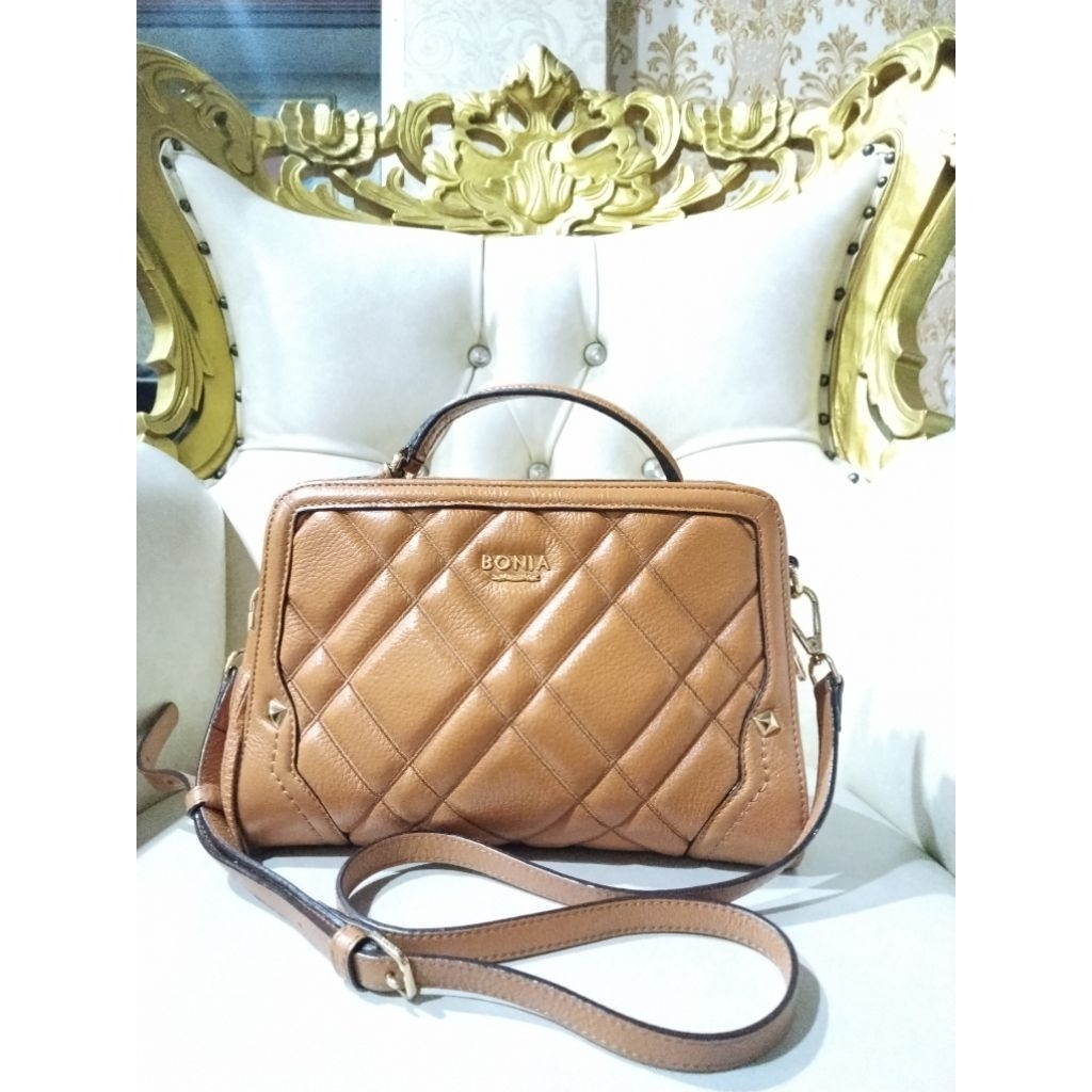 Tas BONIA bekas pemakaian, second seken preloved