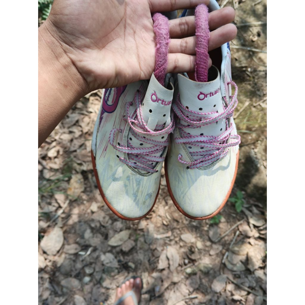 paket ompet second bunos sepatu SZ41