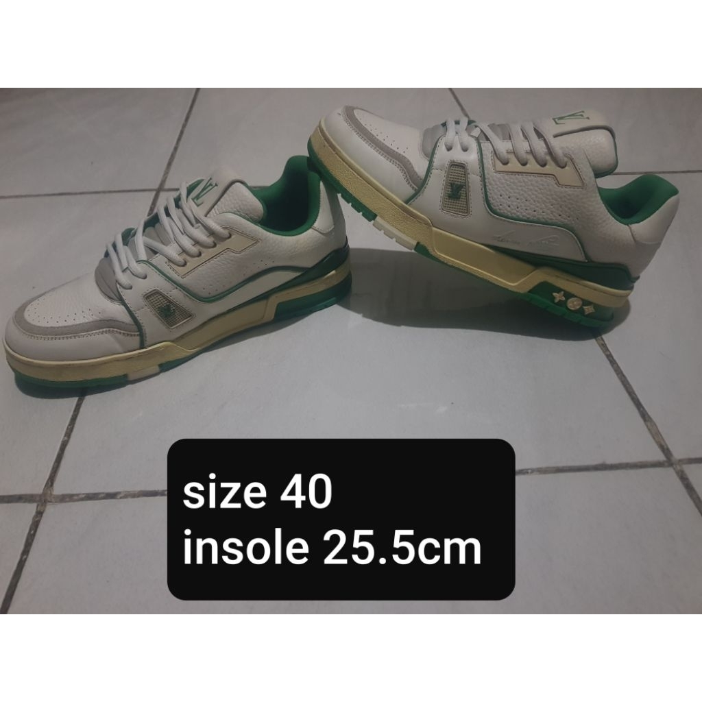 SepatuLouisVuitton
