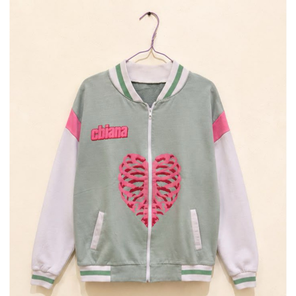 Jaket Bomber Varsity Heart