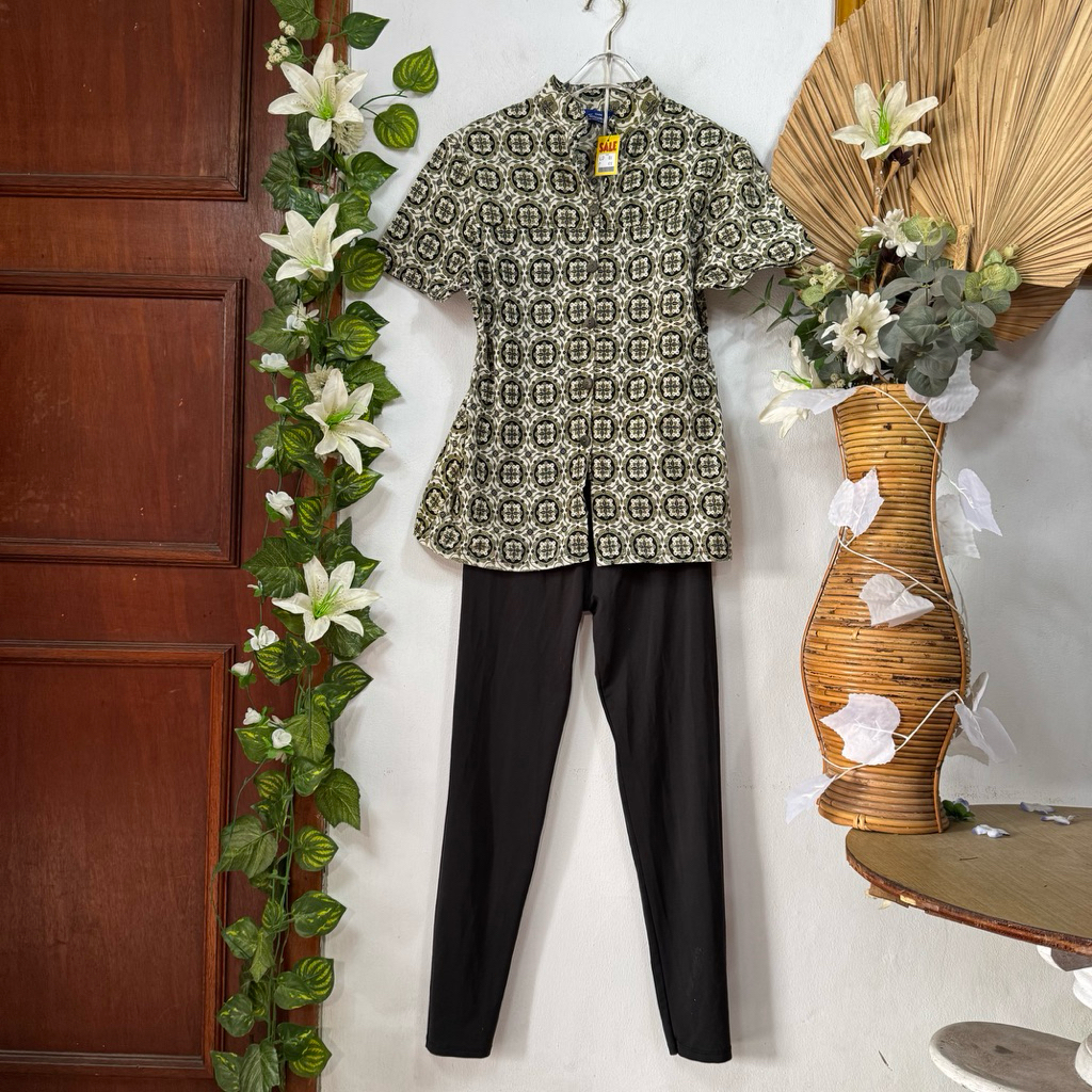 Set Blouse Batik Celana Legging minus