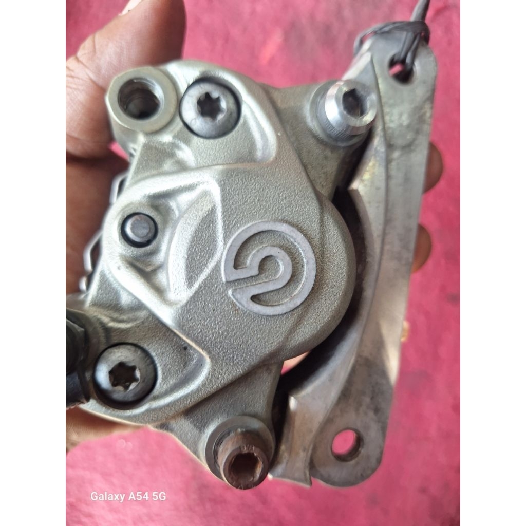 Kaliper Rem Belakang Nmax Old 2DP Brembo Bekas