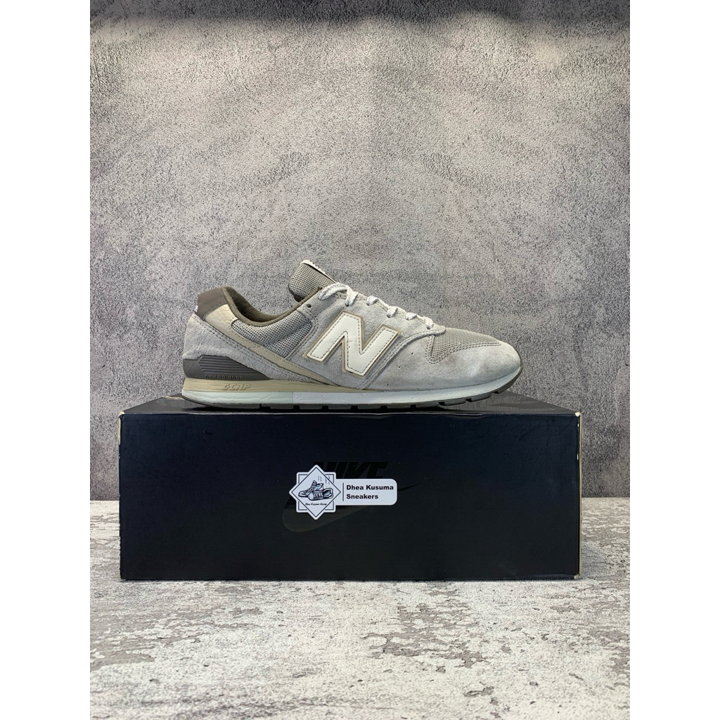 Sepatu Second  New Balance 996 X Brownyard 'Gray White' Size 42 insole 26,5 cm  Original Guarantee