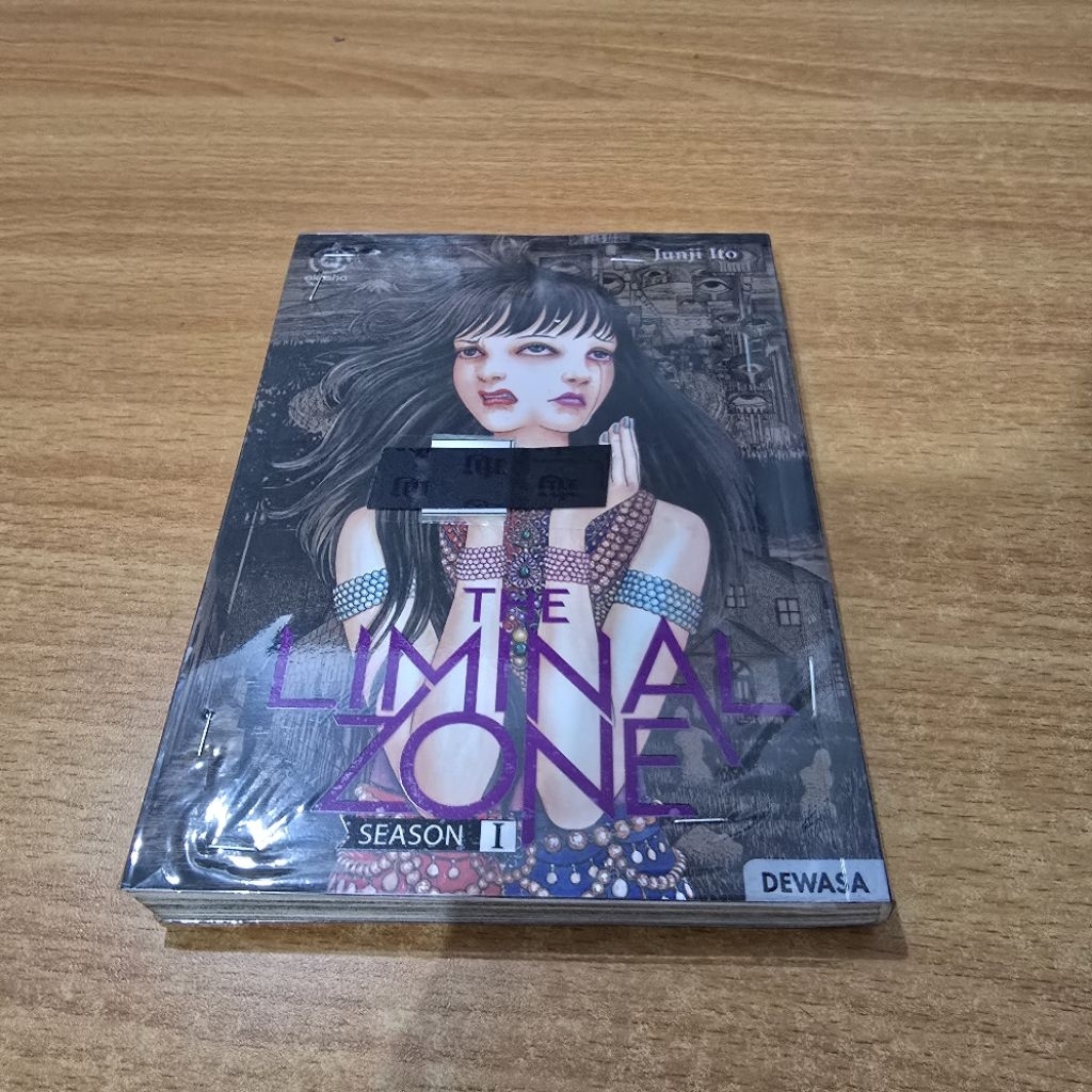 Komik Junji Ito The Luminal Zone Season 1 Preloved