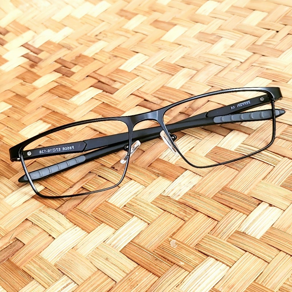 Kacamata Minus & Normal Bingkai Titanium F8506 Lensa Anti Radiasi Photocromic Blueray Bluecromic