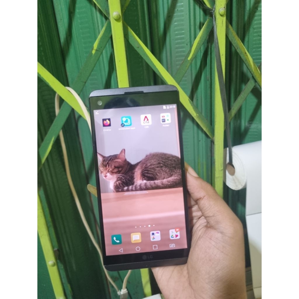 Ponsel Bekas Flagship LG V20 Ram 4GB Rom 64GB all operator Hp langka