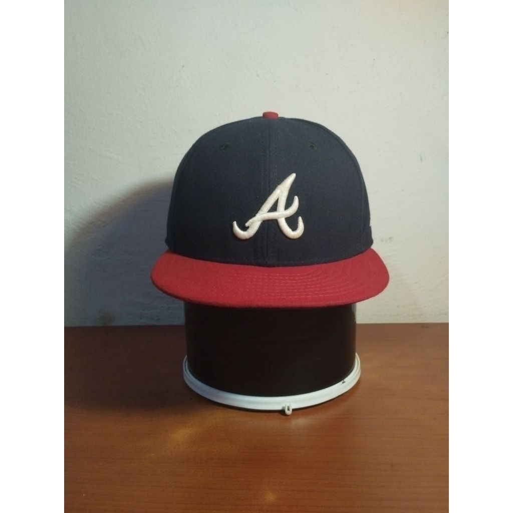 Topi New Era x MLB Atlanta Braves Fitted